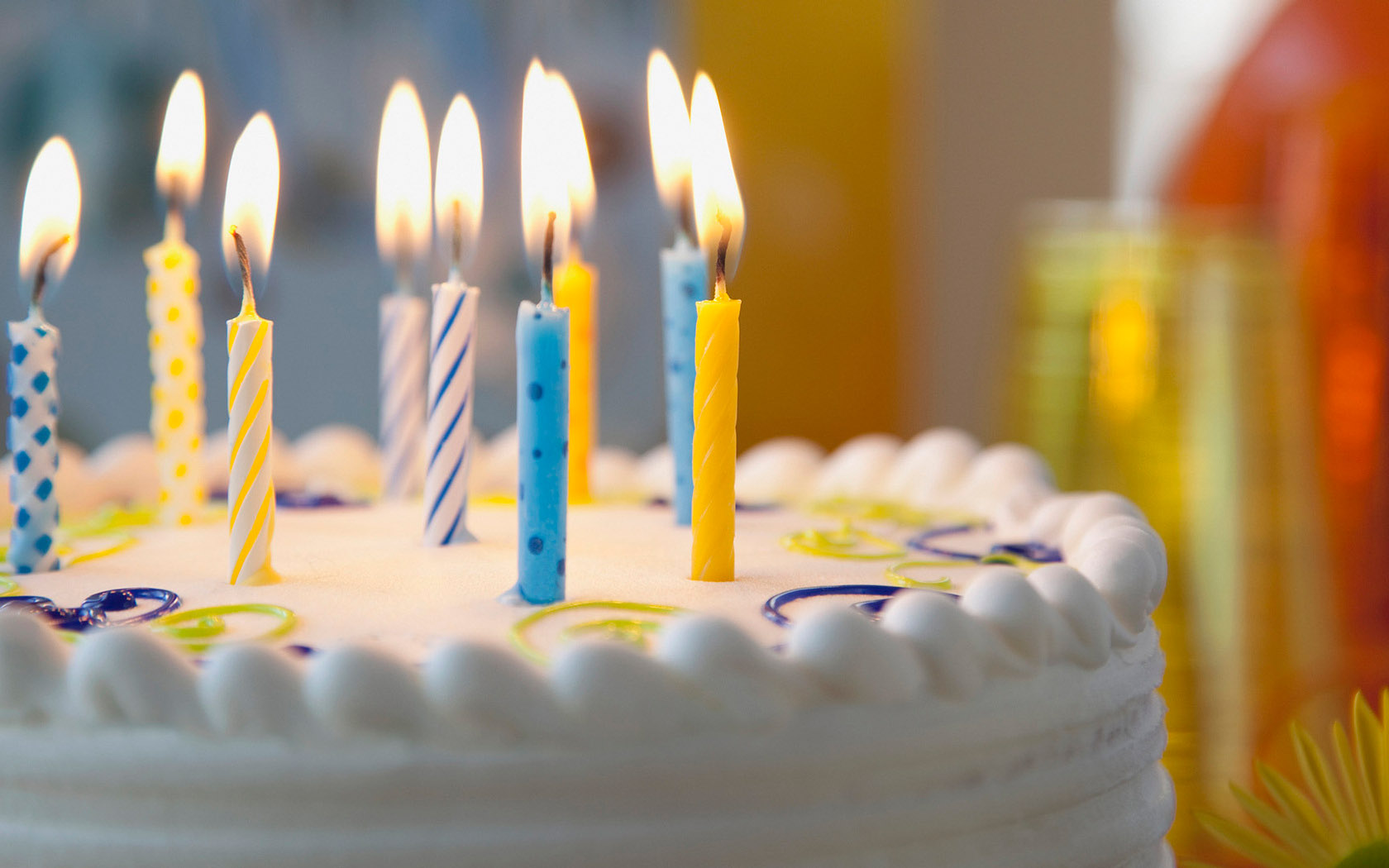 生日蛋糕蜡烛桌面背景图片