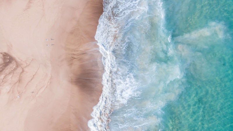 Windows 10X - Prerelease 沙滩海浪风景壁纸