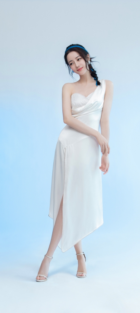 小清新白色裙子 清爽美女迪丽热巴手机壁纸图片