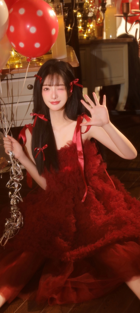 新年红色裙子美女手机壁纸图片