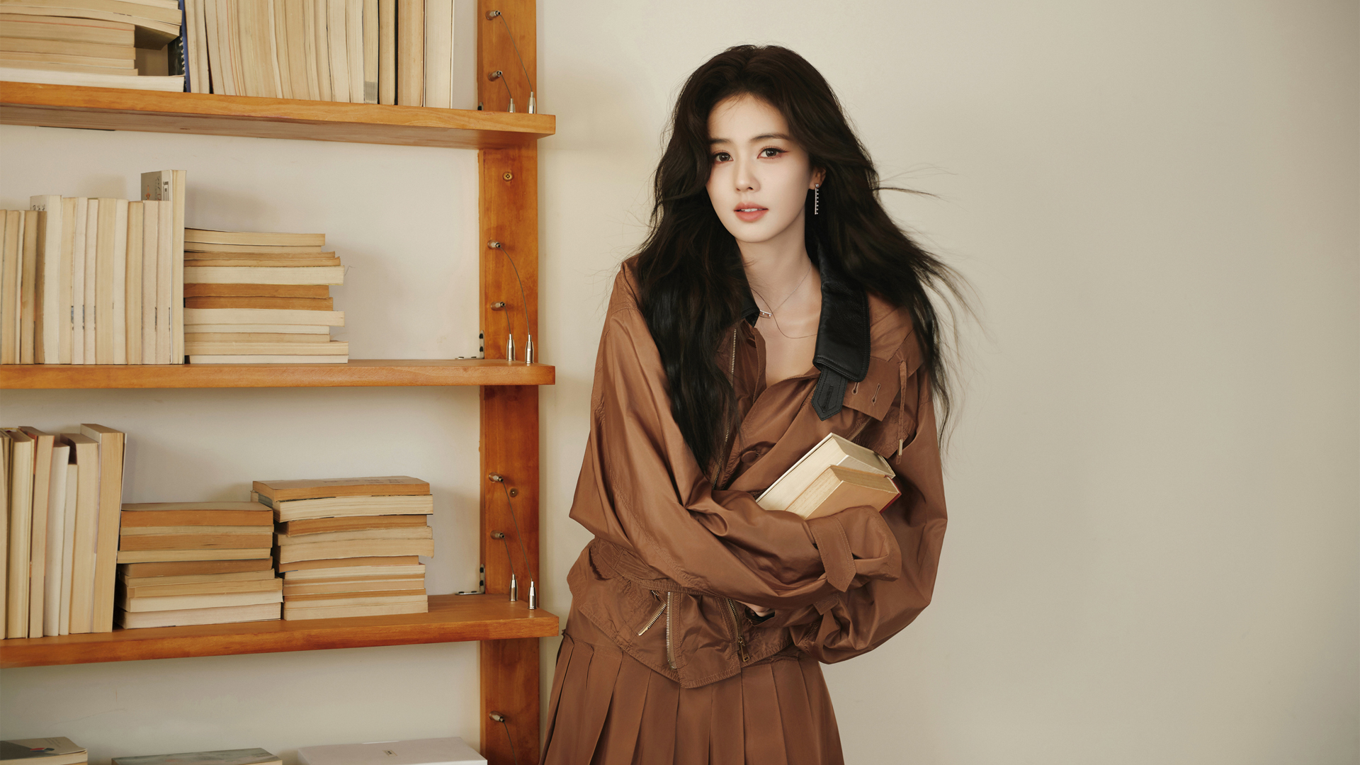 ��¹ ��ɫ��װ ������Ů���Ա�ֽ