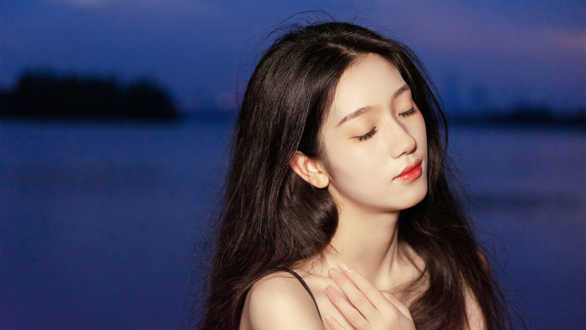 ҹ��ҹ��������Ů�����ֽ