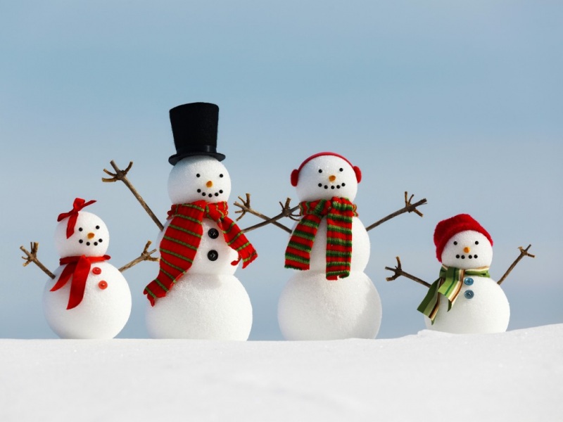 四个小雪人,圣诞快乐,新年快乐,冬天,雪,桌面壁纸