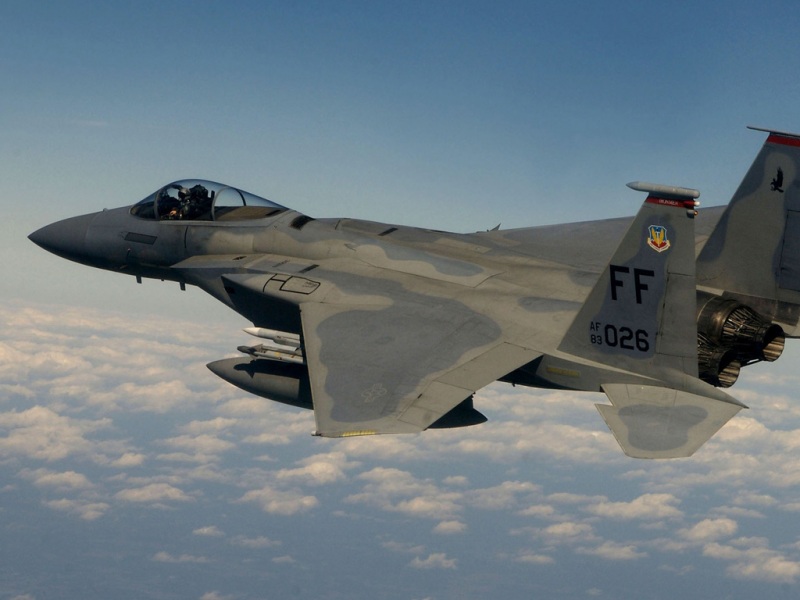 F-15战斗机桌面壁纸